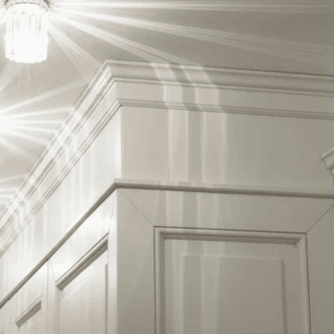 Ceiling coving & moulding painting