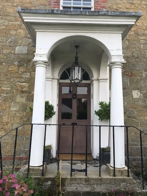 BEFORE – Butlers Cottage Petworth House - Front Door