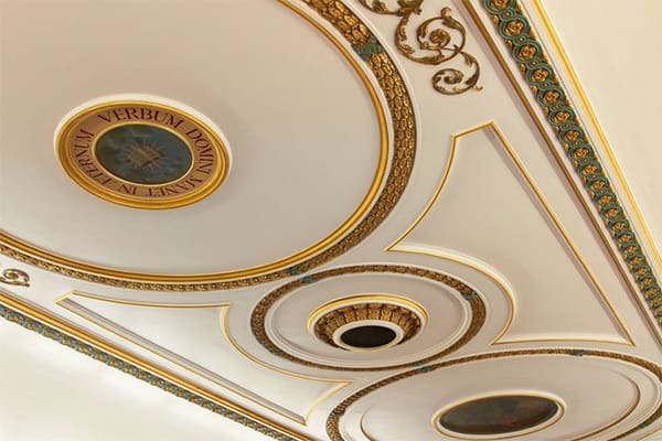 Gold gilding ceiling