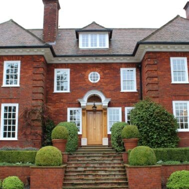 Exterior painter for large property in Reigate, Surrey