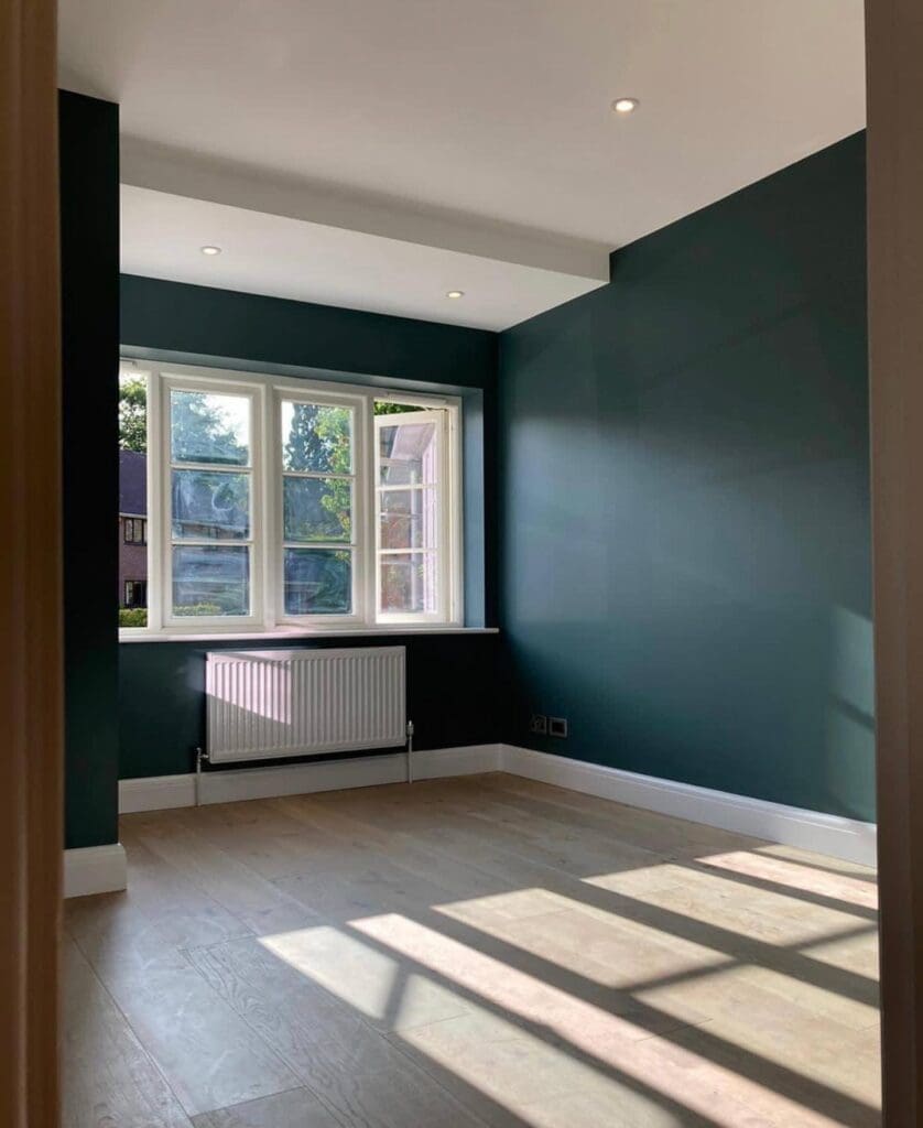 home-refurbushment-FB-image green room with white skirting boards