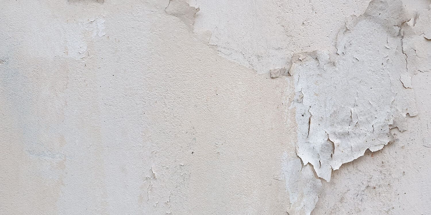 peeling paint on house exterior